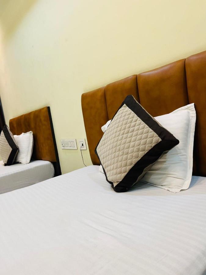 Jmc Hotel Lavish Akolia Exterior foto